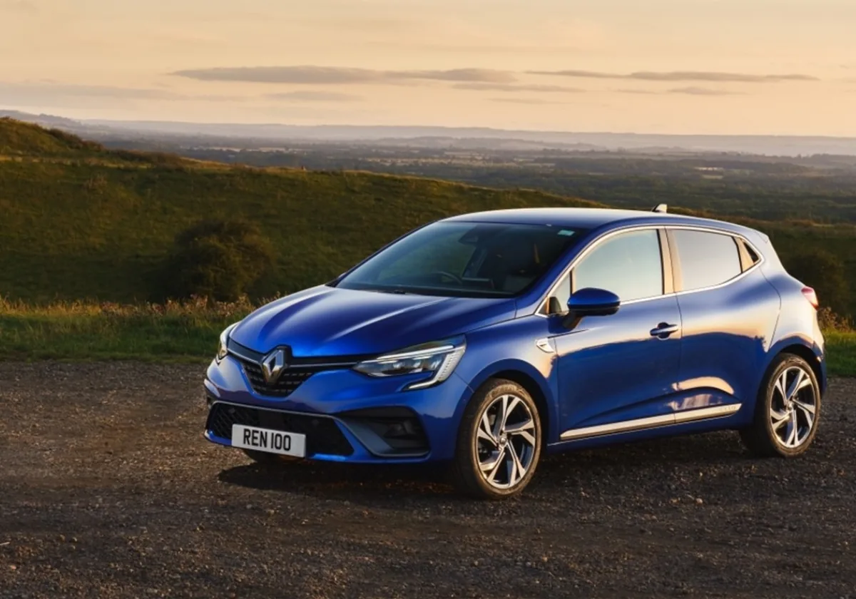 Renault Clio 2023 — rent a car Novi Sad Tigar
